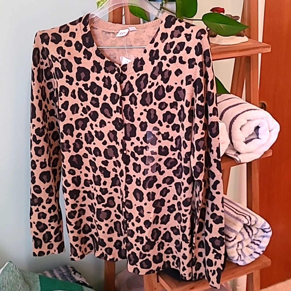 NWT GAP cardigan